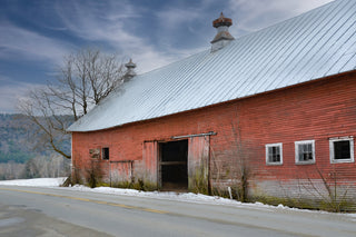 red barn,quechee, vermont, Sarah dasco photograph