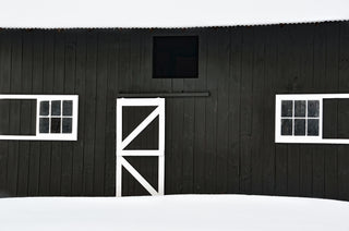 barn door, woodstock, vermont